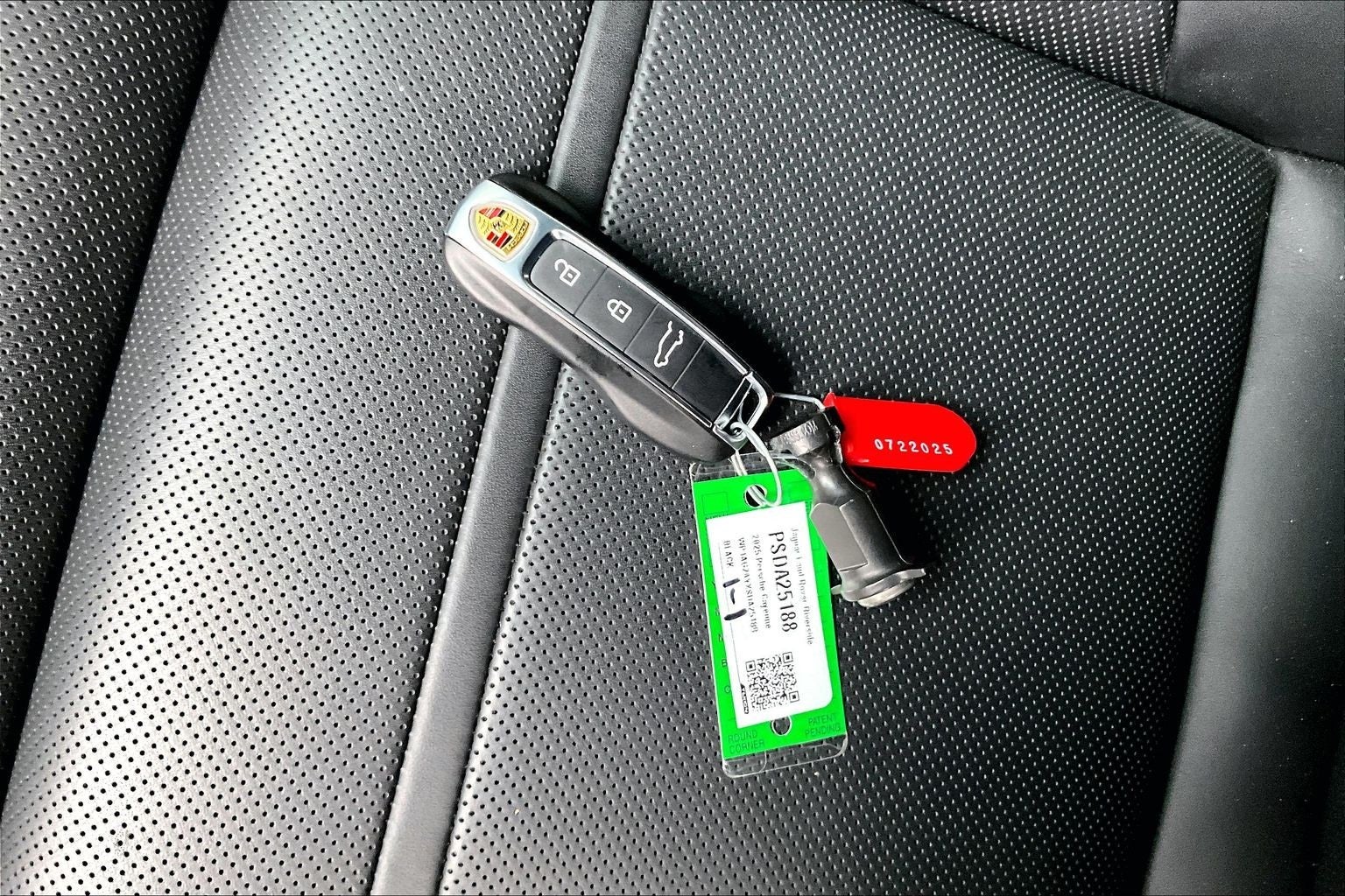 2025 Porsche Cayenne GTS