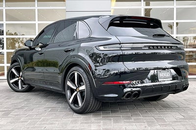 2025 Porsche Cayenne GTS