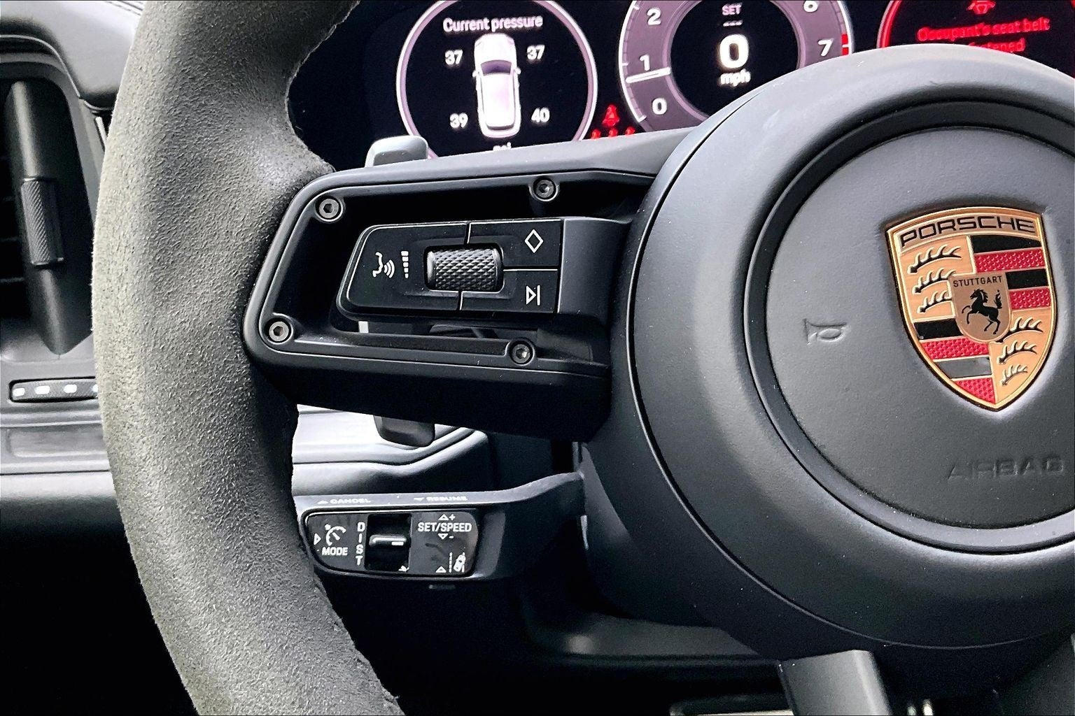 2025 Porsche Cayenne GTS