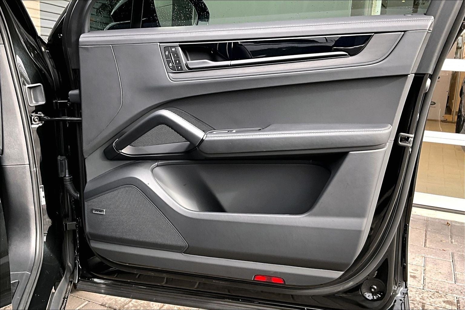 2025 Porsche Cayenne GTS