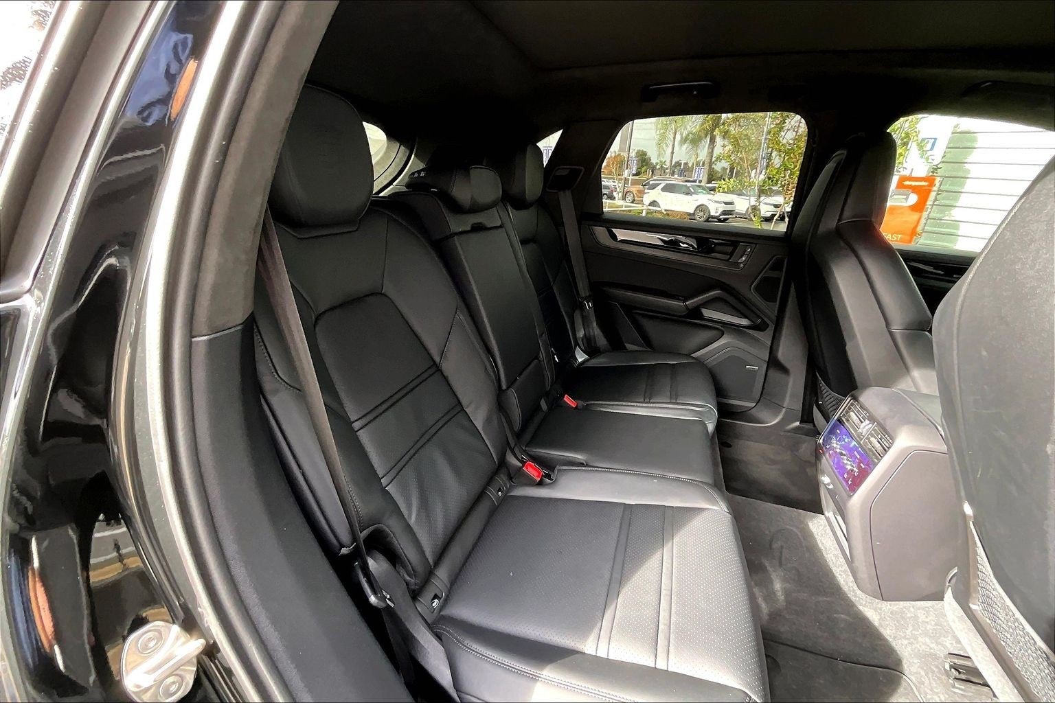 2025 Porsche Cayenne GTS