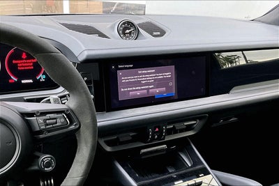 2025 Porsche Cayenne GTS