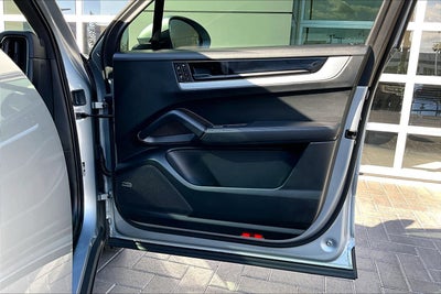 2024 Porsche Cayenne S