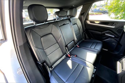 2024 Porsche Cayenne S