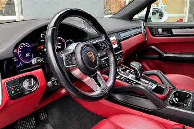 2023 Porsche Cayenne Coupe Platinum Edition