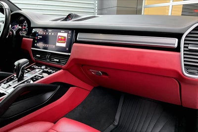 2023 Porsche Cayenne Coupe Platinum Edition