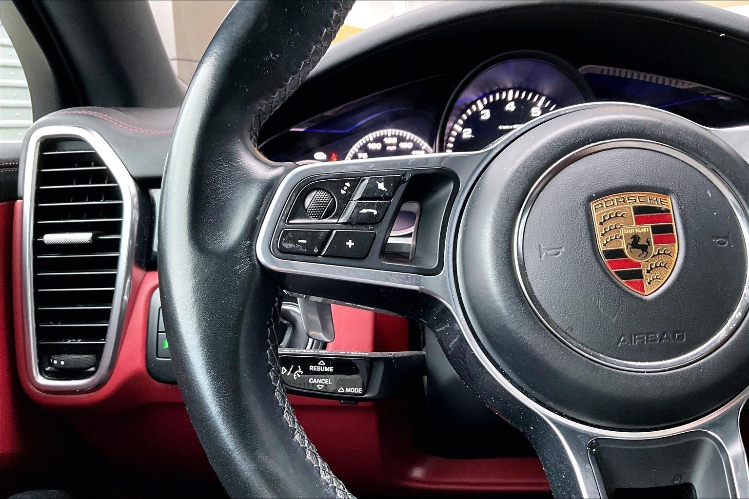 2023 Porsche Cayenne Coupe Platinum Edition