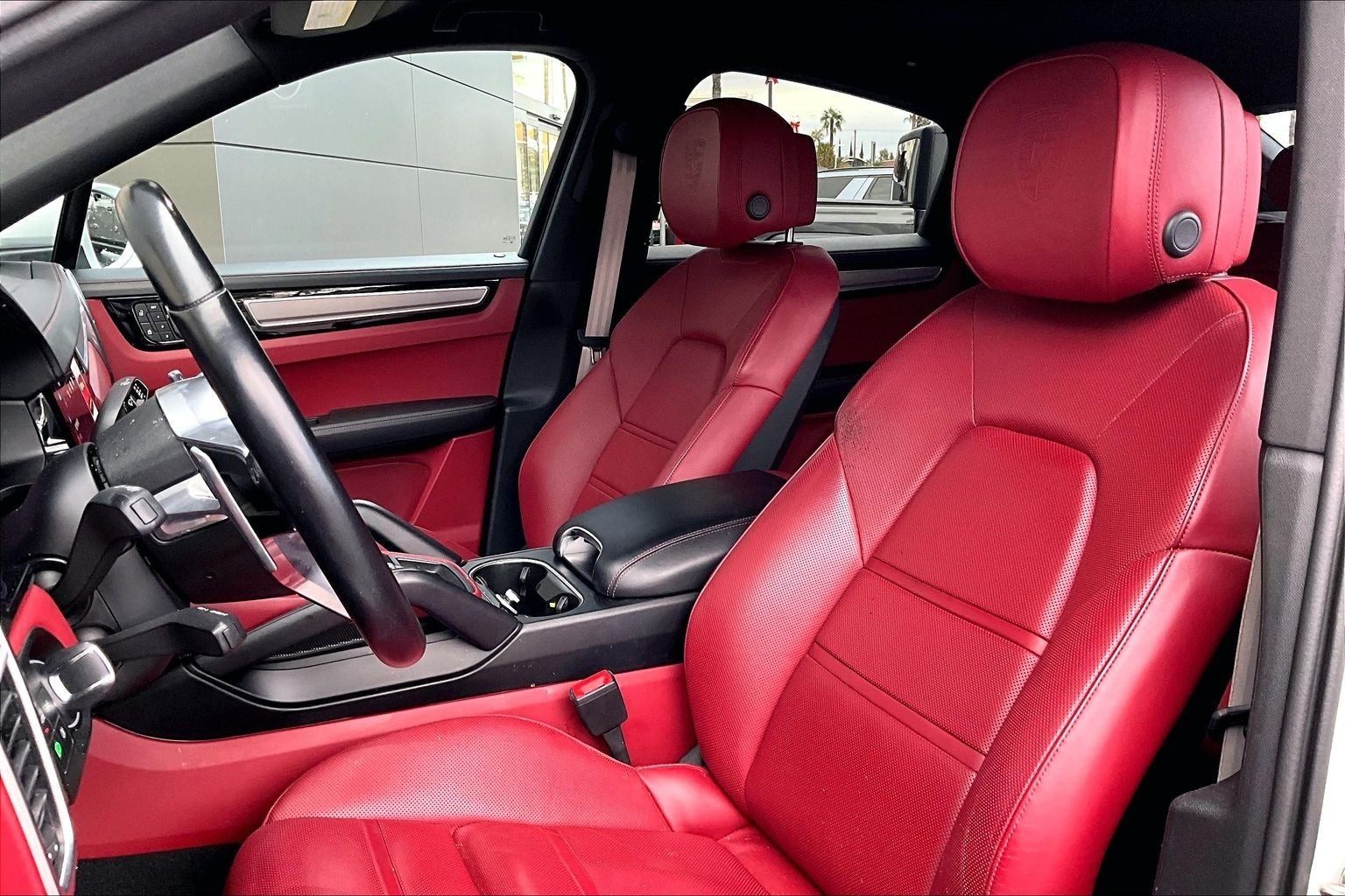 2023 Porsche Cayenne Coupe Platinum Edition