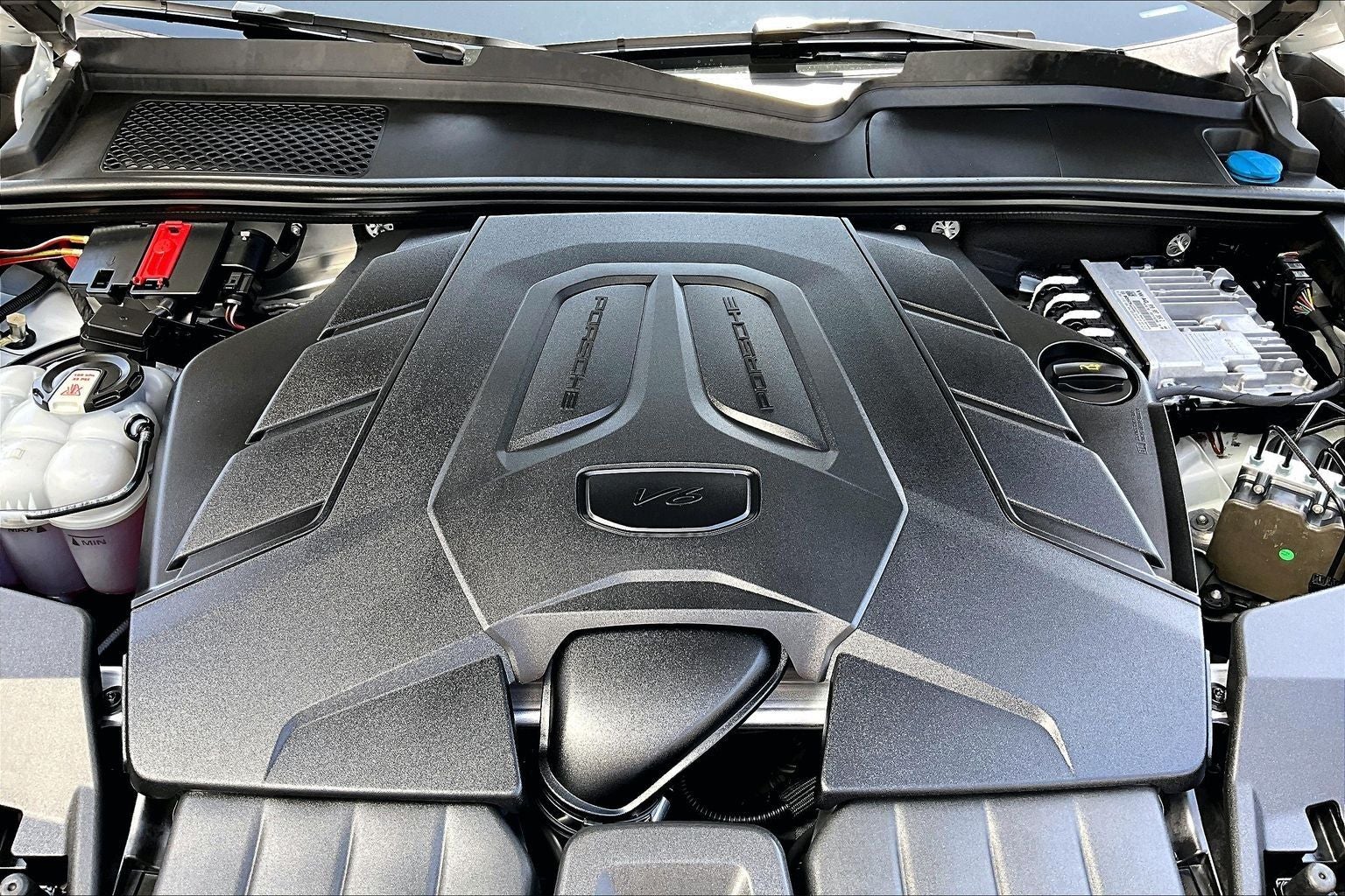 2024 Porsche Cayenne Coupe Base