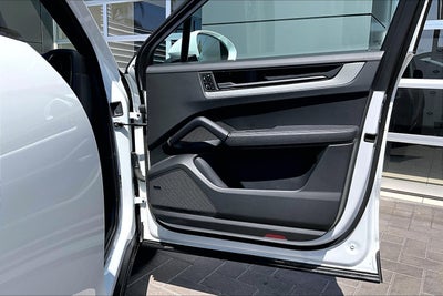 2024 Porsche Cayenne Coupe Base