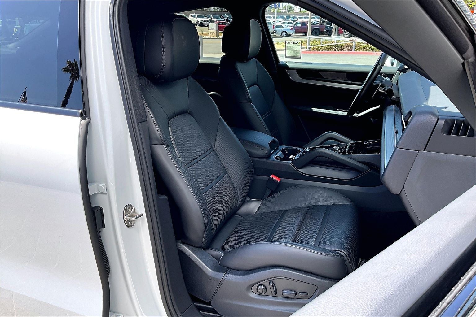 2024 Porsche Cayenne Coupe Base