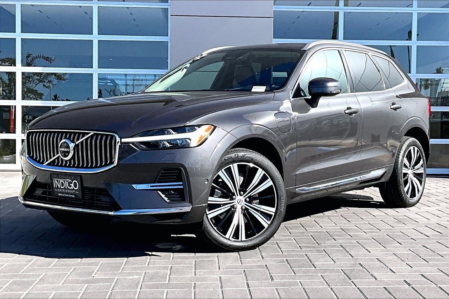 2022 Volvo XC60 Recharge Plug-In Hybrid T8 Inscription