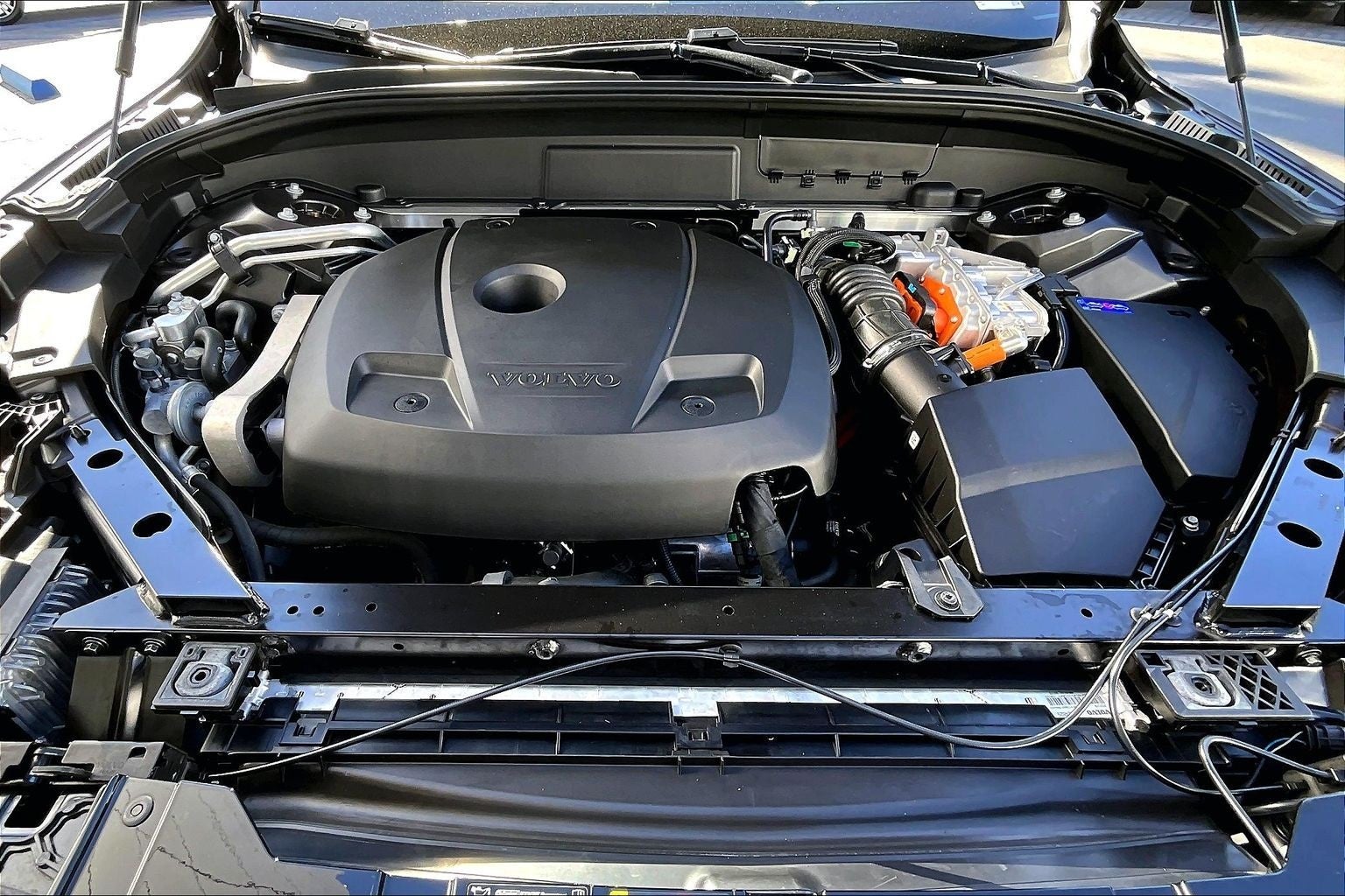 2022 Volvo XC60 Recharge Plug-In Hybrid T8 Inscription