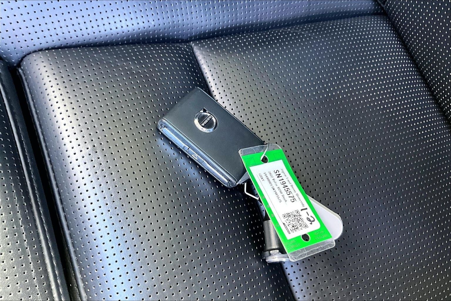 2022 Volvo XC60 Recharge Plug-In Hybrid T8 Inscription