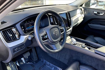 2022 Volvo XC60 Recharge Plug-In Hybrid T8 Inscription