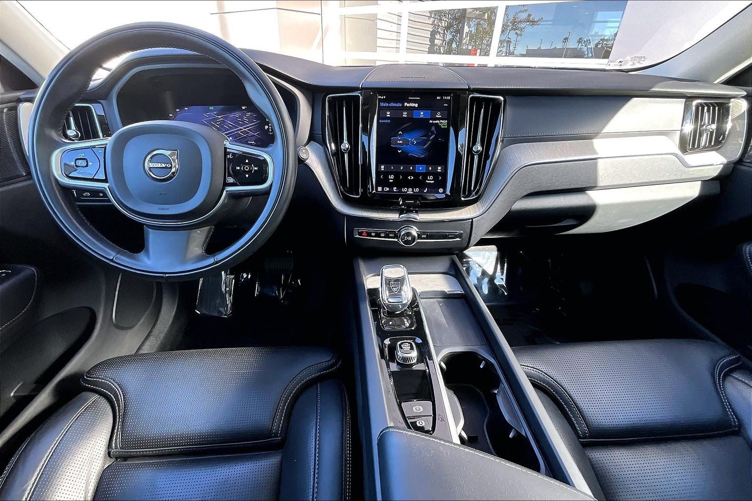 2022 Volvo XC60 Recharge Plug-In Hybrid T8 Inscription