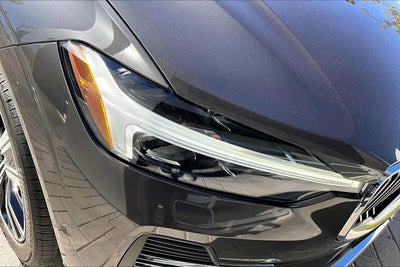 2022 Volvo XC60 Recharge Plug-In Hybrid T8 Inscription