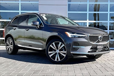 2022 Volvo XC60 Recharge Plug-In Hybrid T8 Inscription