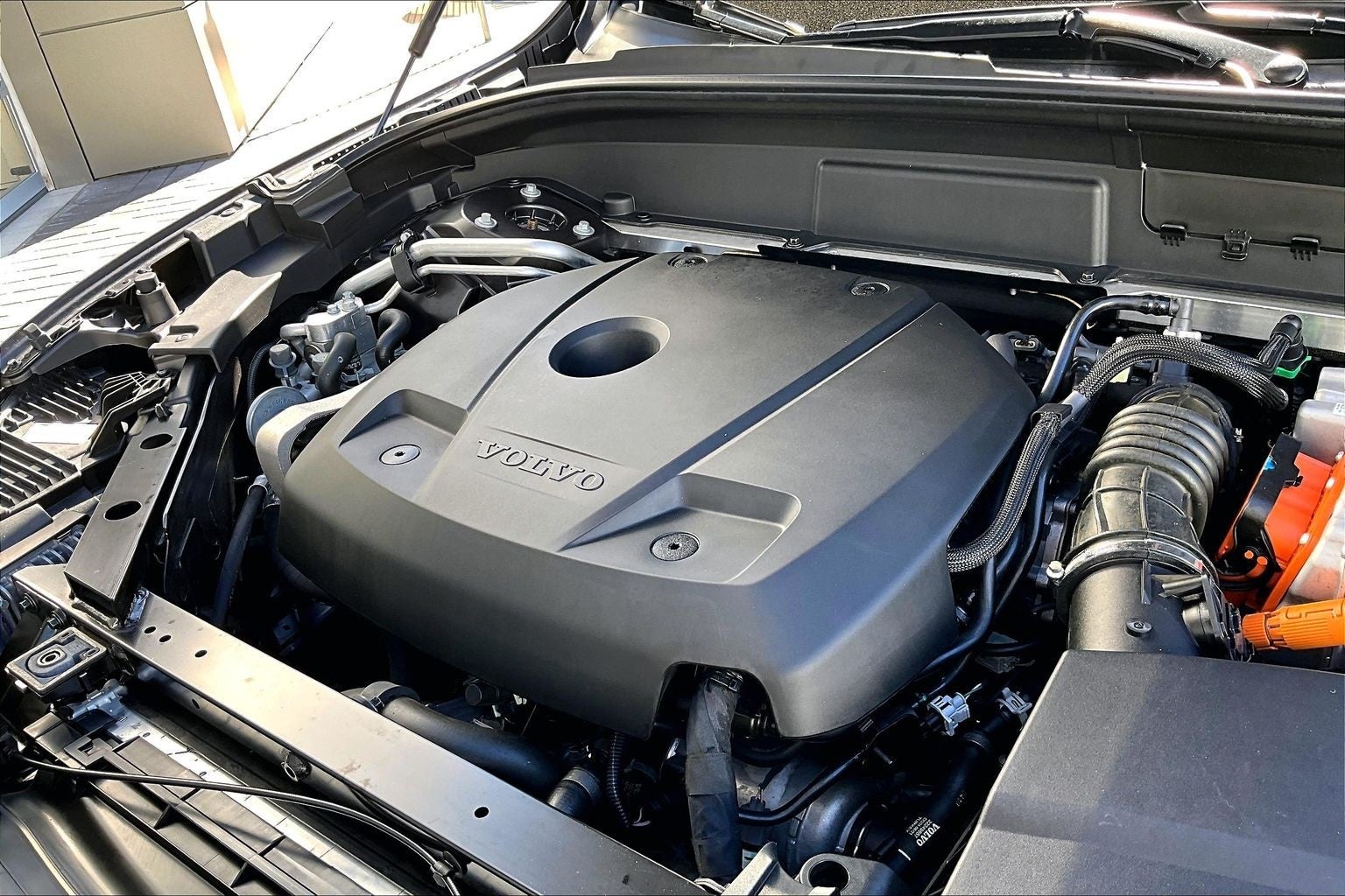 2022 Volvo XC60 Recharge Plug-In Hybrid T8 Inscription