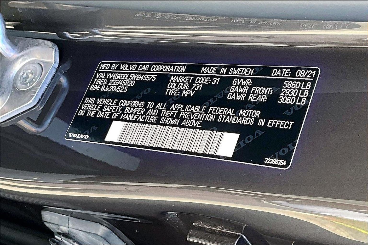 2022 Volvo XC60 Recharge Plug-In Hybrid T8 Inscription