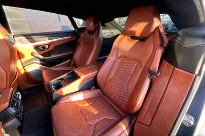 2019 Lamborghini Urus Base