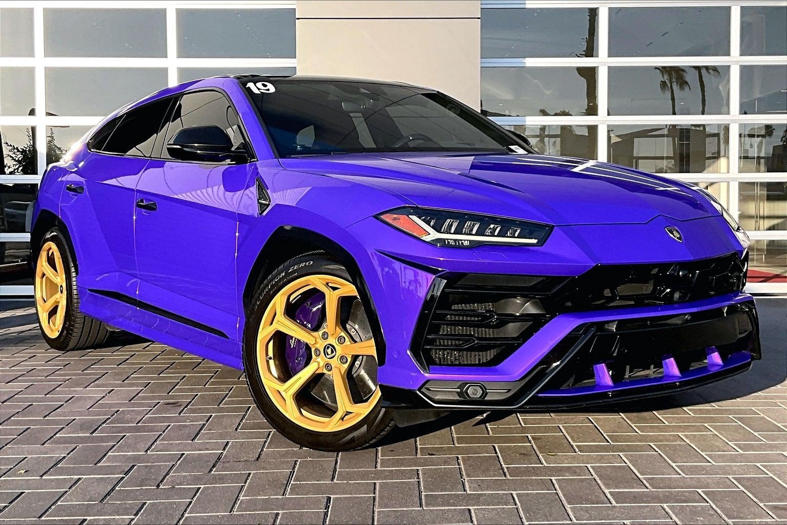 2019 Lamborghini Urus Base