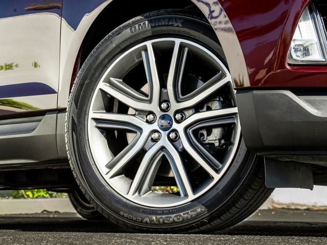 2020 Ford Edge Titanium