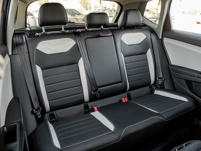 2025 Volkswagen Taos 1.5T SEL