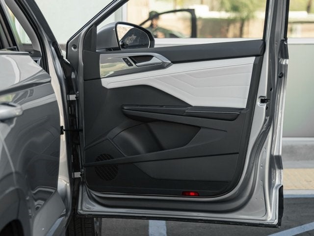 2025 Volkswagen Taos 1.5T SEL