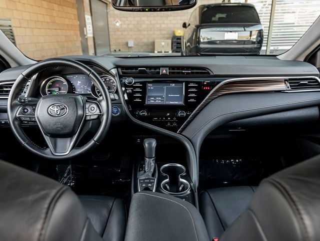 2018 Toyota Camry Hybrid XLE