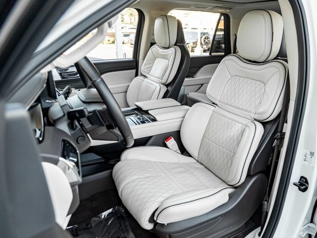 2023 Lincoln Navigator L L Black Label