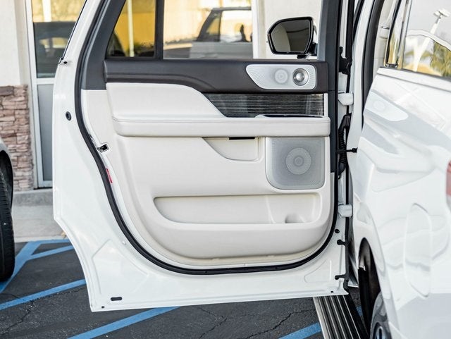 2023 Lincoln Navigator L L Black Label