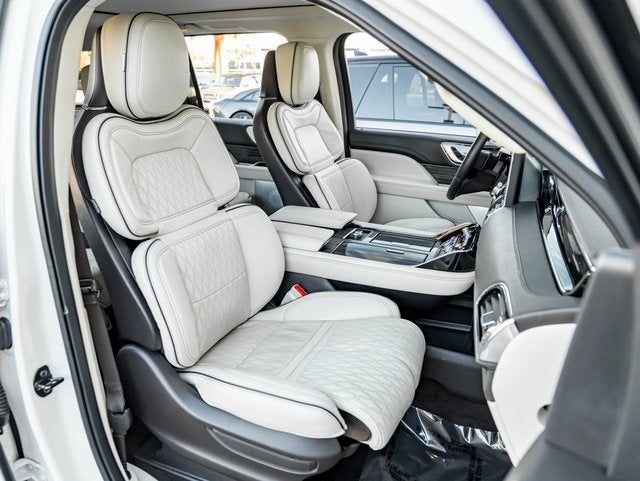 2023 Lincoln Navigator L L Black Label