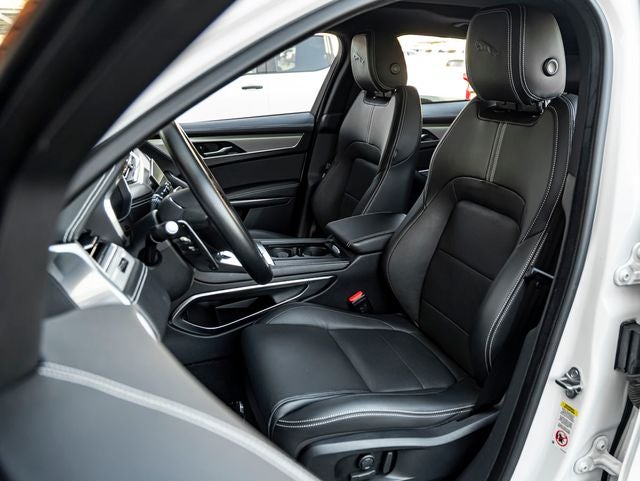 2025 Jaguar F-PACE P250 R-Dynamic S