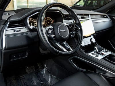 2025 Jaguar F-PACE P250 R-Dynamic S