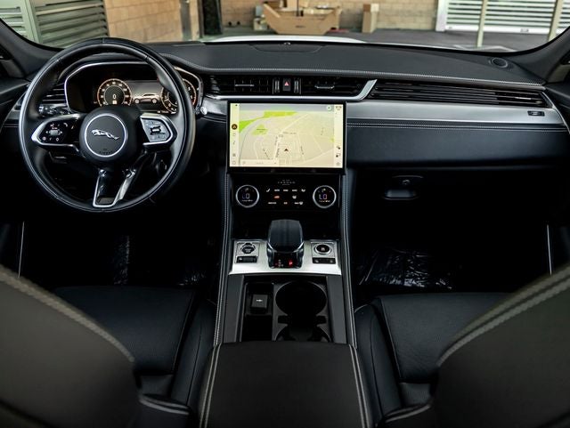 2025 Jaguar F-PACE P250 R-Dynamic S