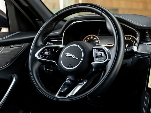 2025 Jaguar F-PACE P250 R-Dynamic S
