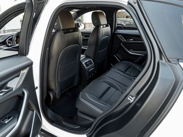 2025 Jaguar F-PACE P250 R-Dynamic S