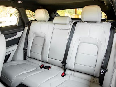 2026 Jaguar F-PACE P250 R-Dynamic S