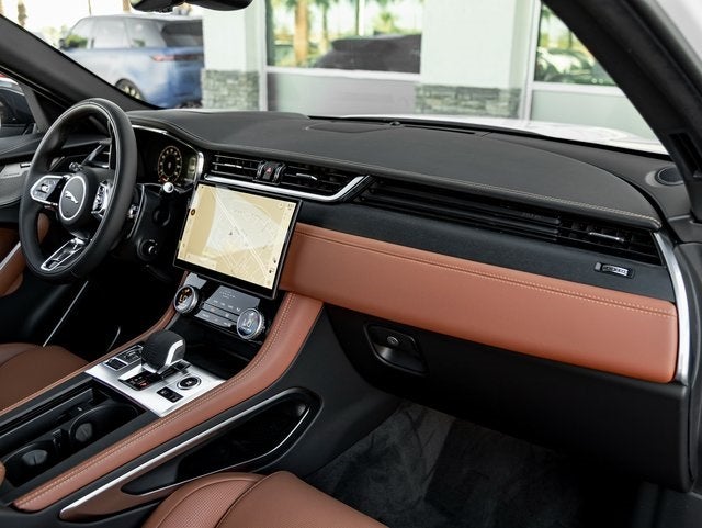 2026 Jaguar F-PACE P250 R-Dynamic S