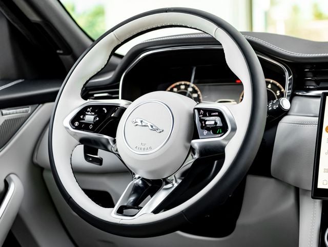 2026 Jaguar F-PACE P250 R-Dynamic S