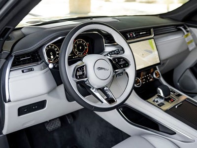 2025 Jaguar F-PACE P250 R-Dynamic S