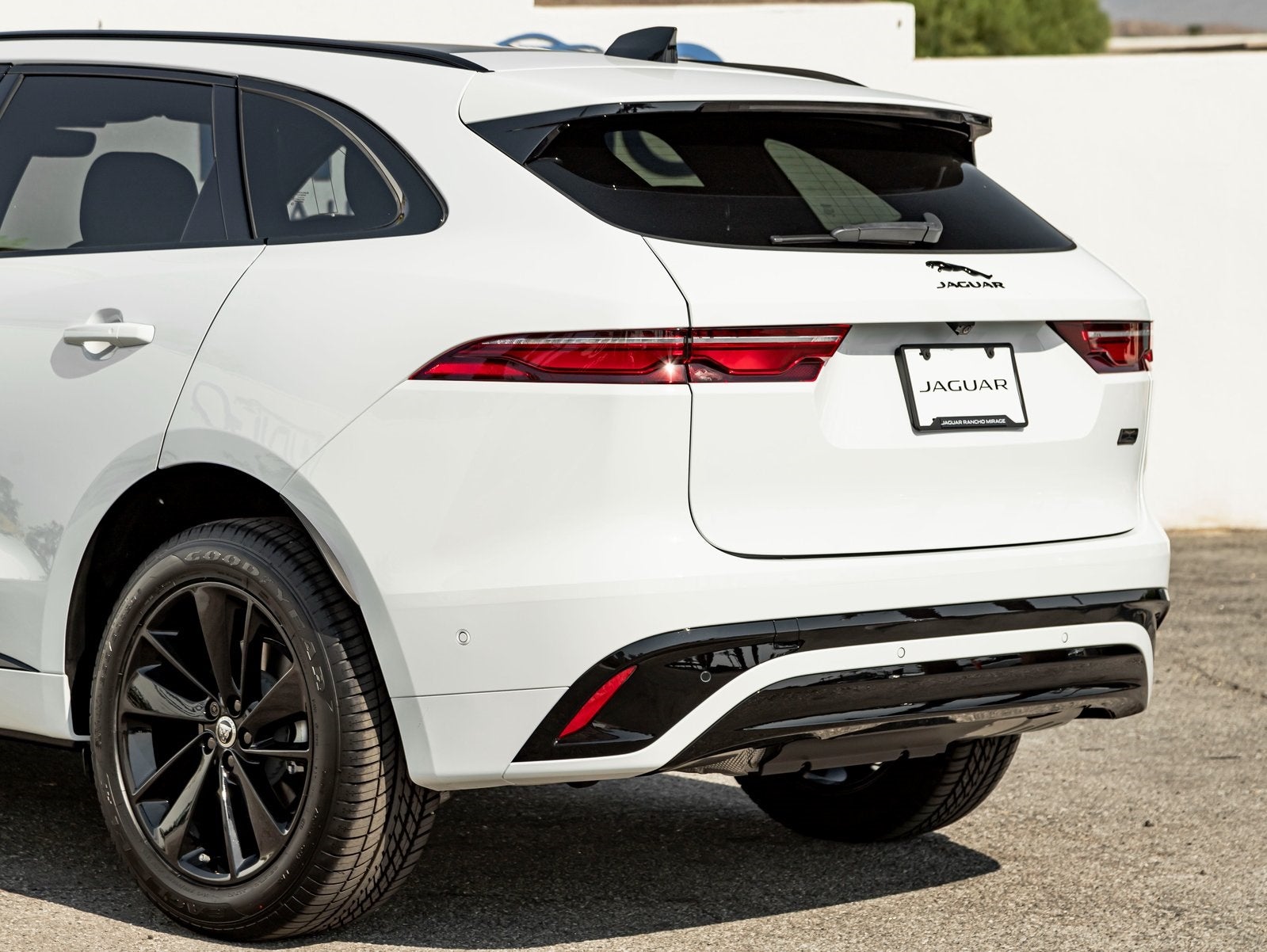 2026 Jaguar F-PACE P250 R-Dynamic S
