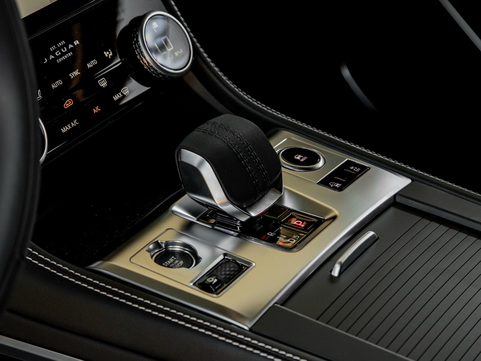 2026 Jaguar F-PACE P250 R-Dynamic S