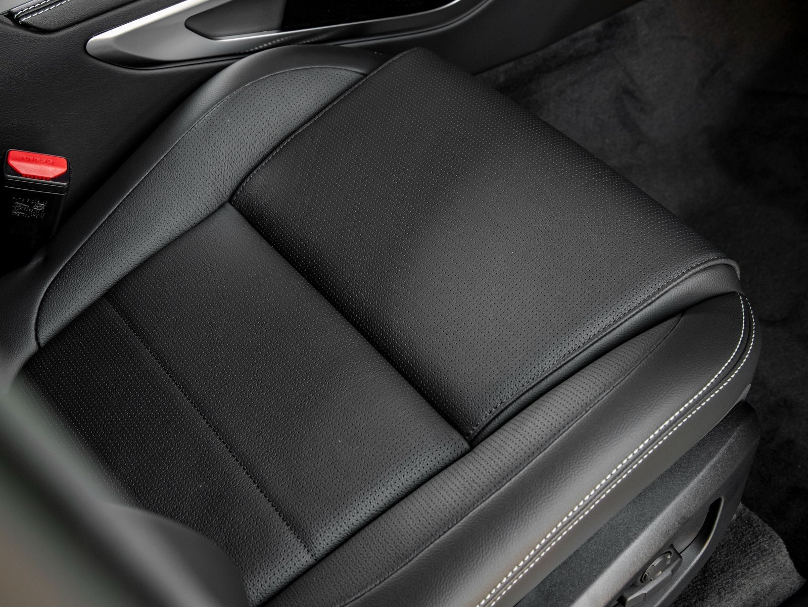 2026 Jaguar F-PACE P250 R-Dynamic S