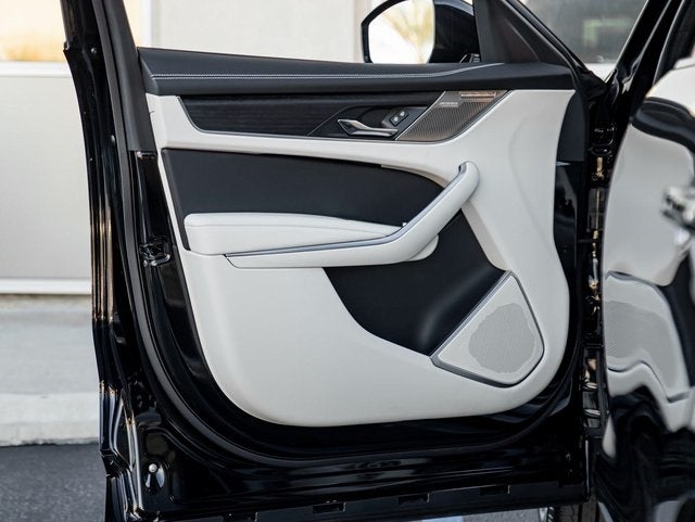 2026 Jaguar F-PACE P250 R-Dynamic S R- Dynamic S