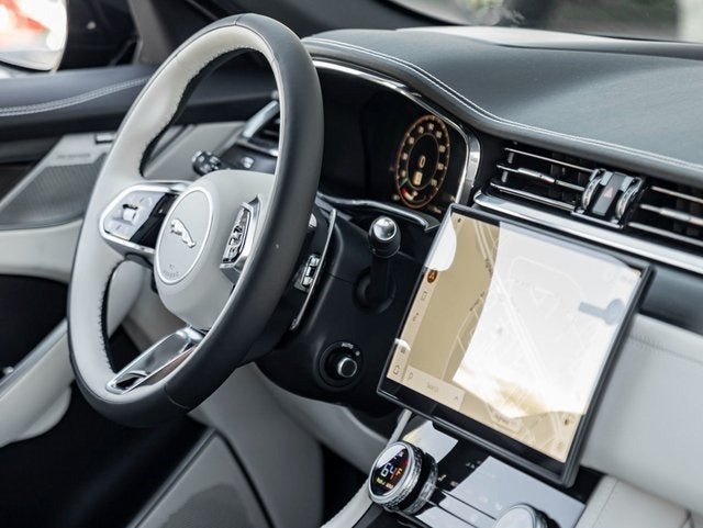 2026 Jaguar F-PACE P250 R-Dynamic S R- Dynamic S