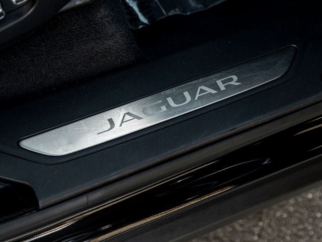 2025 Jaguar F-PACE P250 R-Dynamic S