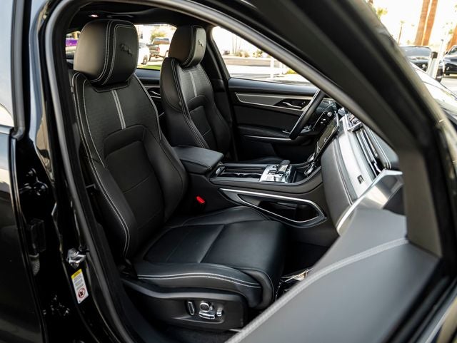2025 Jaguar F-PACE P250 R-Dynamic S