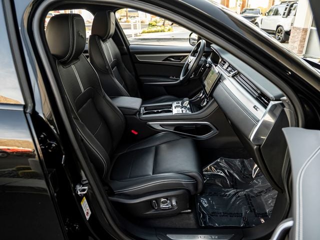 2025 Jaguar F-PACE P250 R-Dynamic S